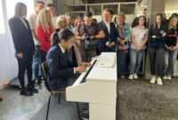 Езикова гимназия