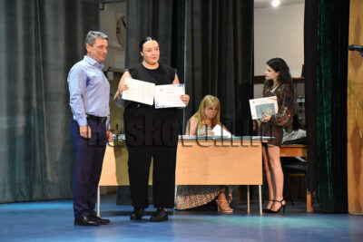 Езикова гимназия