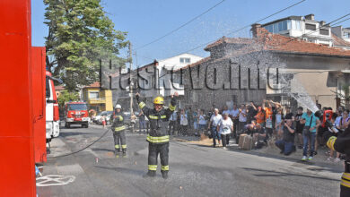 Пожарникар