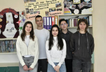 Гимназисти