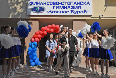 Абитуриенти