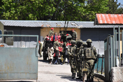 Военни